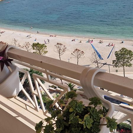 Beachfront Apartment Sarande Bagian luar foto