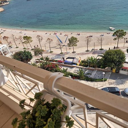 Beachfront Apartment Sarande Bagian luar foto