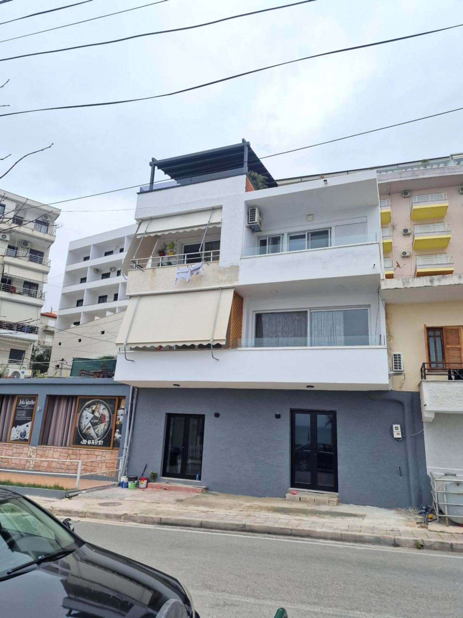 Beachfront Apartment Sarande Bagian luar foto
