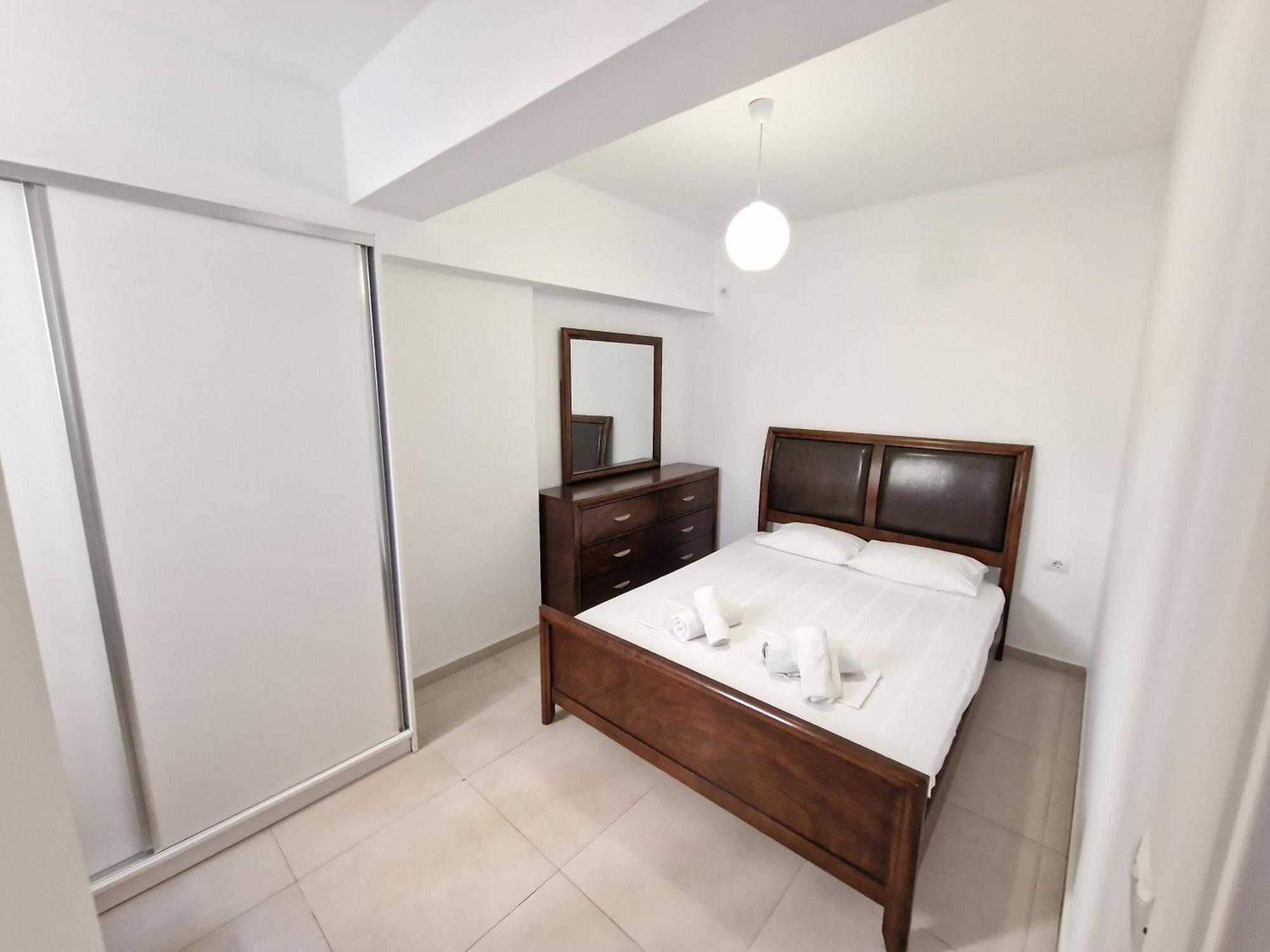 Beachfront Apartment Sarande Bagian luar foto